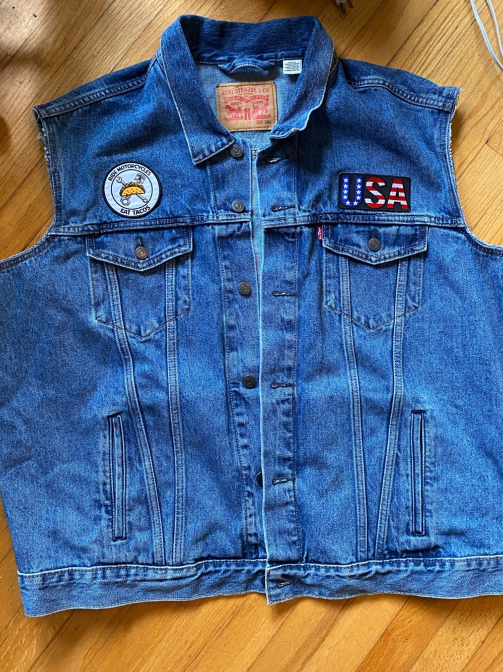2021 Cut Off Levi Vest Like New with 7 Patches Men’s 3X Harley Motorcycle